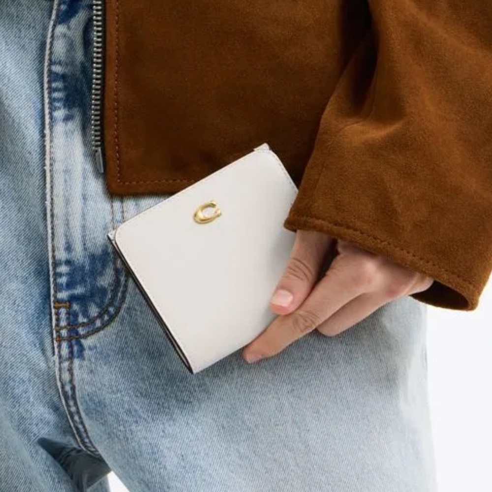 Coach Slim Essentials Bifold Wallet Chalk Ivory and Brass, Compact Small Wallet - Picture 2 of 14